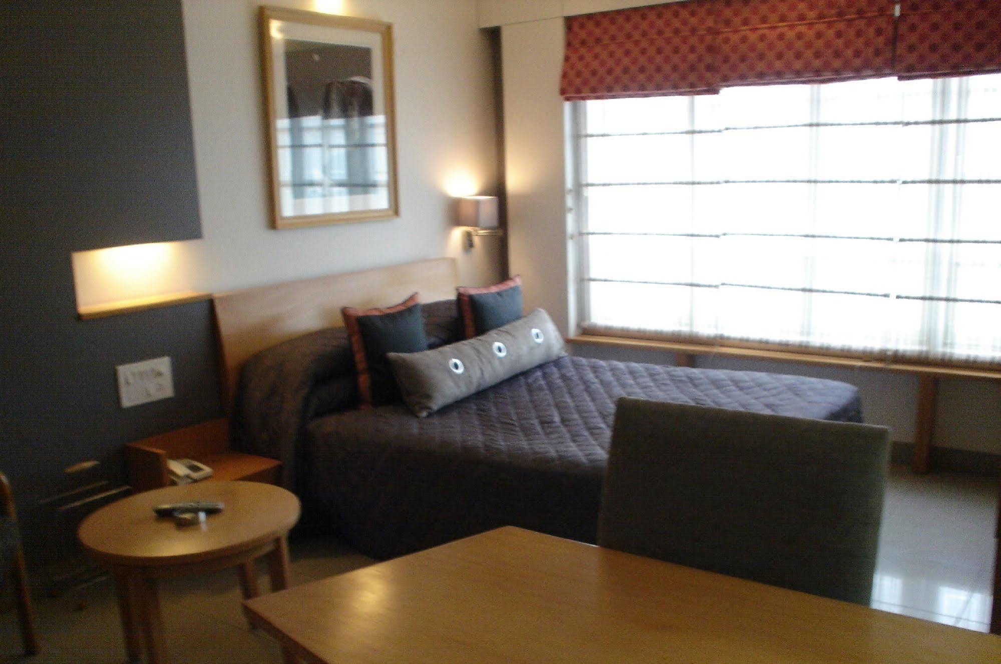 Tristar Serviced Apartments Bangalore Esterno foto