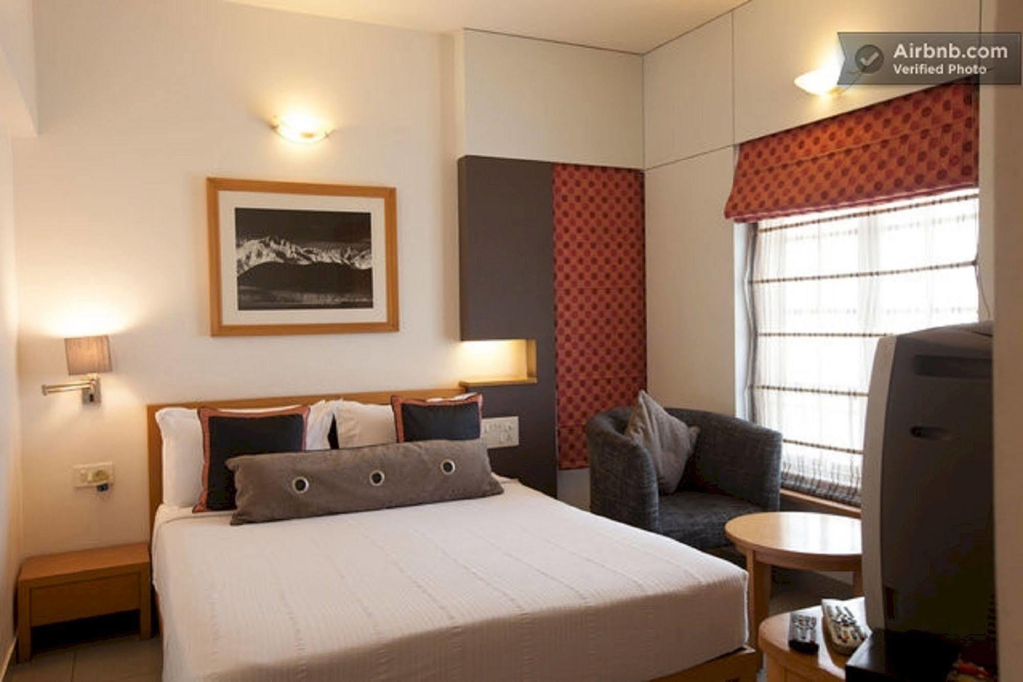 Tristar Serviced Apartments Bangalore Esterno foto